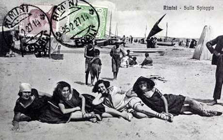Ediz. Pericoli: „Rimini, sulla spiaggia“, Postkarte, Poststempel 25.2.1927 
